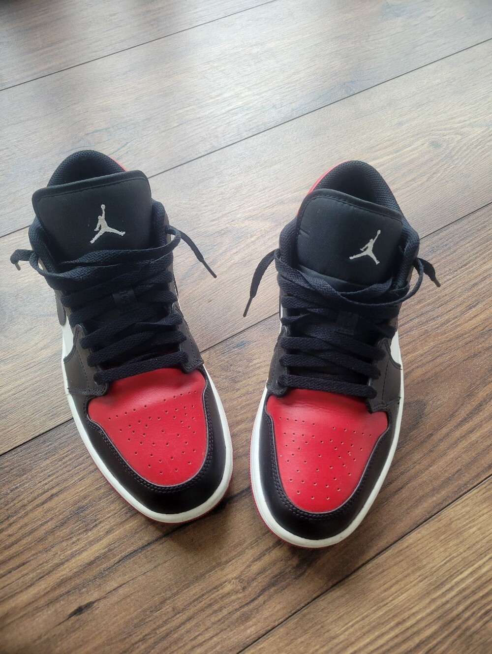 Air Jordan 1 Low Sneaker Red White And Black Shoe Size 10.5